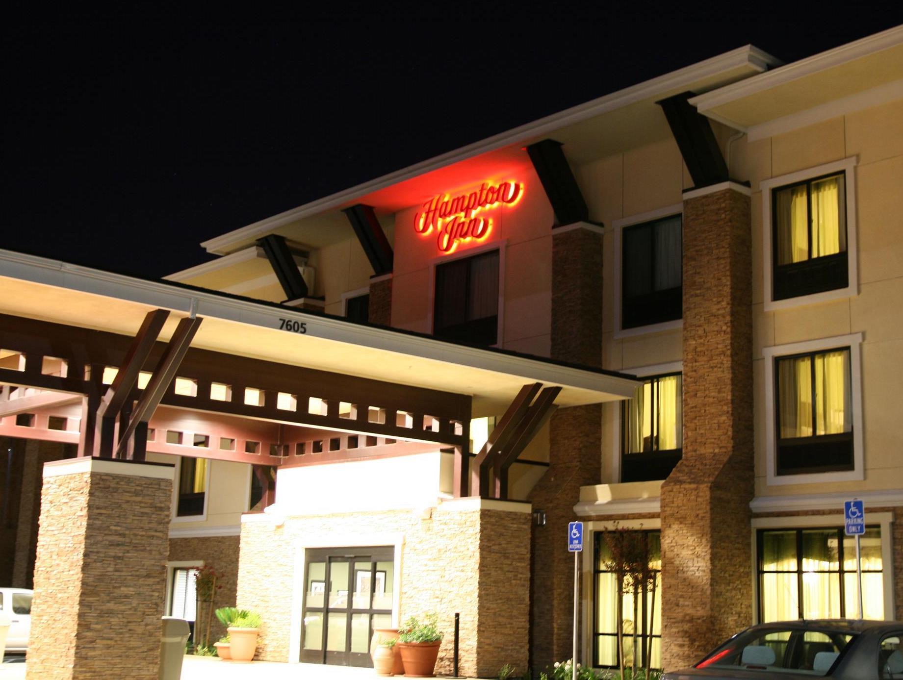 Hampton By Hilton Hotel Brentwood Exterior photo