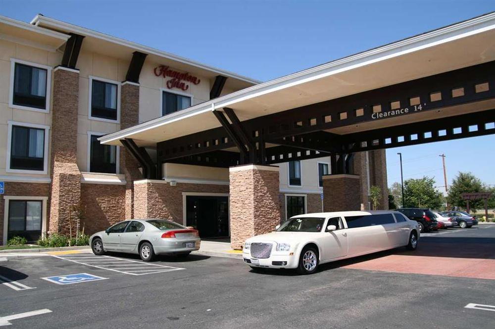 Hampton By Hilton Hotel Brentwood Exterior photo