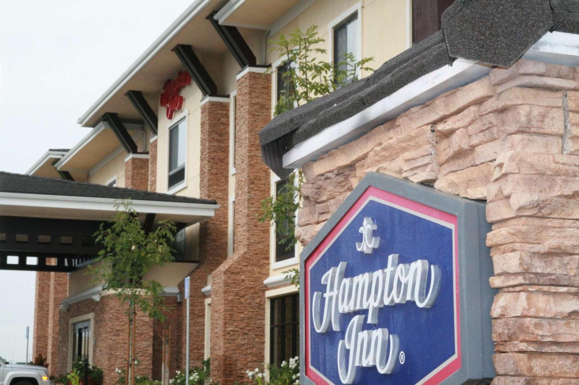 Hampton By Hilton Hotel Brentwood Exterior photo