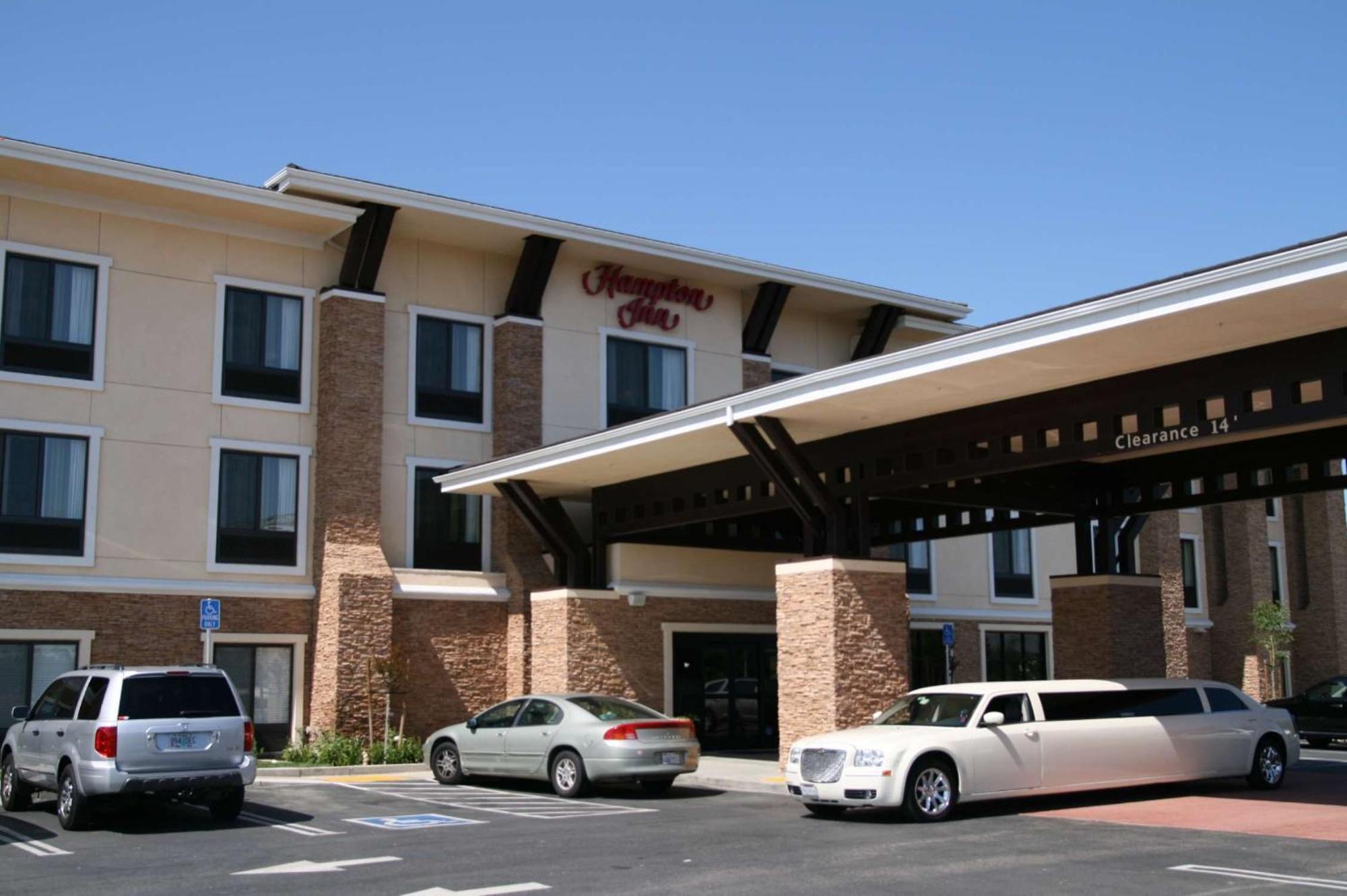 Hampton By Hilton Hotel Brentwood Exterior photo